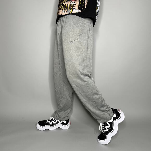 Nike Sweatpants Light Grey Polyester Subtle Embroidered Swoosh Baggy Therma Fit